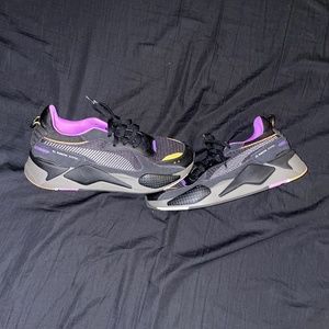 Men’s size 9.5 puma RS-X sneakers